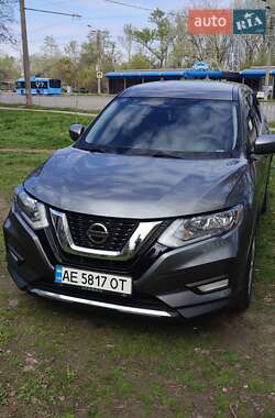 Внедорожник / Кроссовер Nissan Rogue 2017 в Днепре