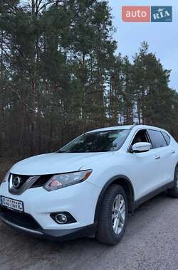 Внедорожник / Кроссовер Nissan Rogue 2015 в 