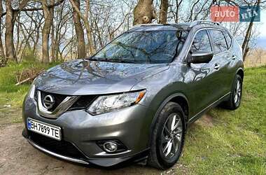 Внедорожник / Кроссовер Nissan Rogue 2015 в 