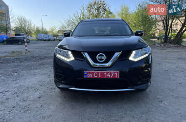 Позашляховик / Кросовер Nissan Rogue 2015 в 