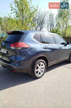 Внедорожник / Кроссовер Nissan Rogue 2014 в 