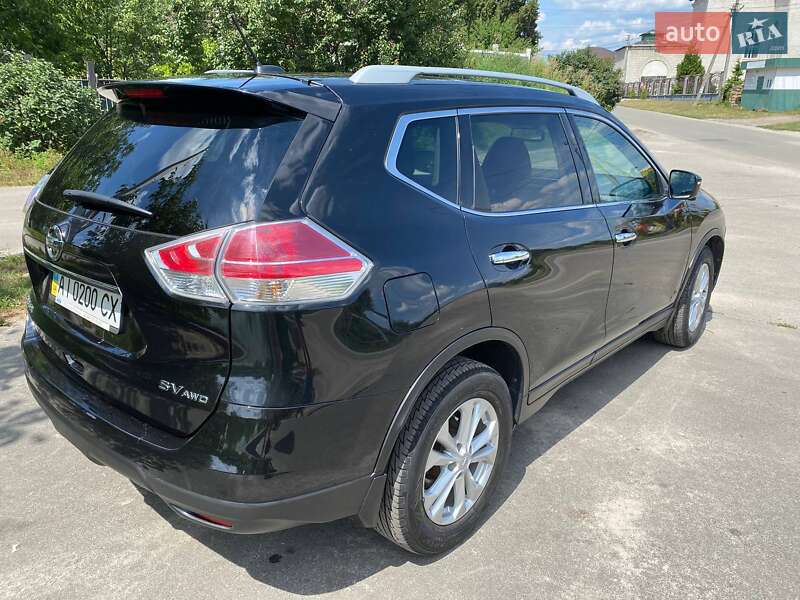 Внедорожник / Кроссовер Nissan Rogue 2016 в Киеве