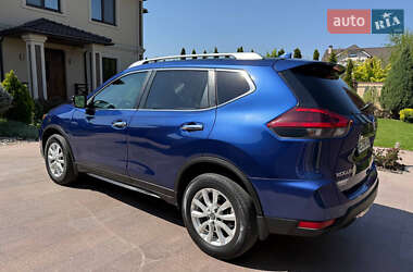 Внедорожник / Кроссовер Nissan Rogue 2019 в 