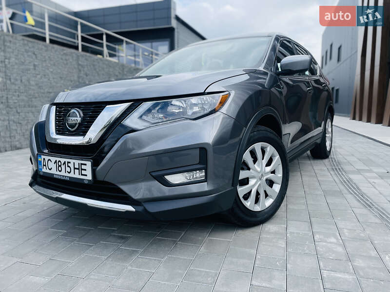 Позашляховик / Кросовер Nissan Rogue 2018 в Луцьку