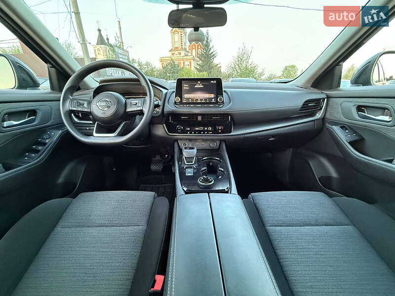 Внедорожник / Кроссовер Nissan Rogue 2021 в Харькове