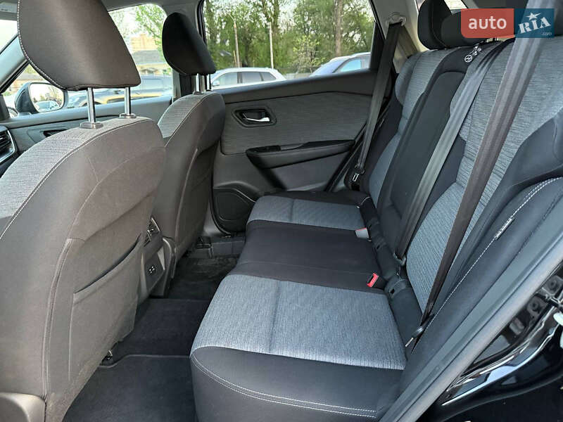 Внедорожник / Кроссовер Nissan Rogue 2021 в Харькове