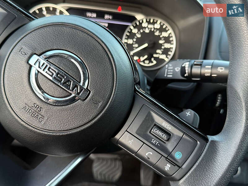 Внедорожник / Кроссовер Nissan Rogue 2021 в Харькове