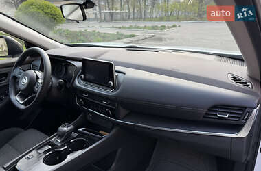 Позашляховик / Кросовер Nissan Rogue 2020 в 