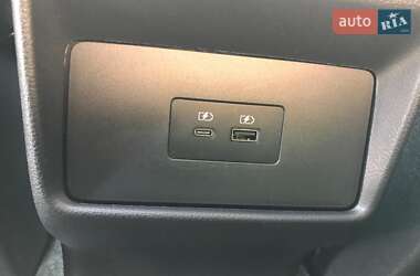 Позашляховик / Кросовер Nissan Rogue 2022 в 