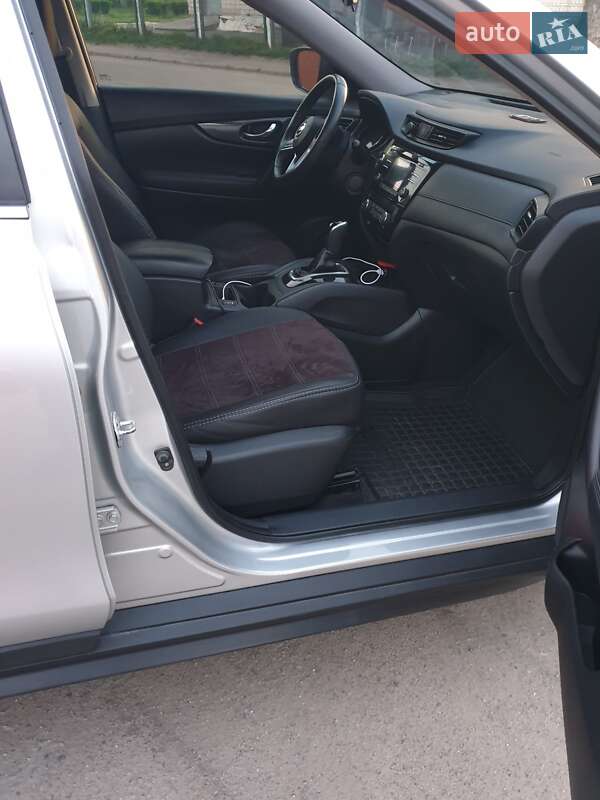 Позашляховик / Кросовер Nissan Rogue 2017 в Білій Церкві