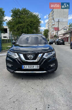 Внедорожник / Кроссовер Nissan Rogue 2018 в 