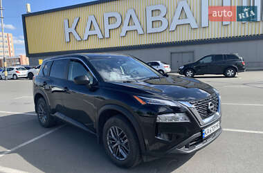 Позашляховик / Кросовер Nissan Rogue 2021 в 
