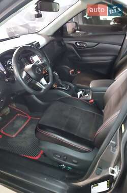 Позашляховик / Кросовер Nissan Rogue 2019 в 