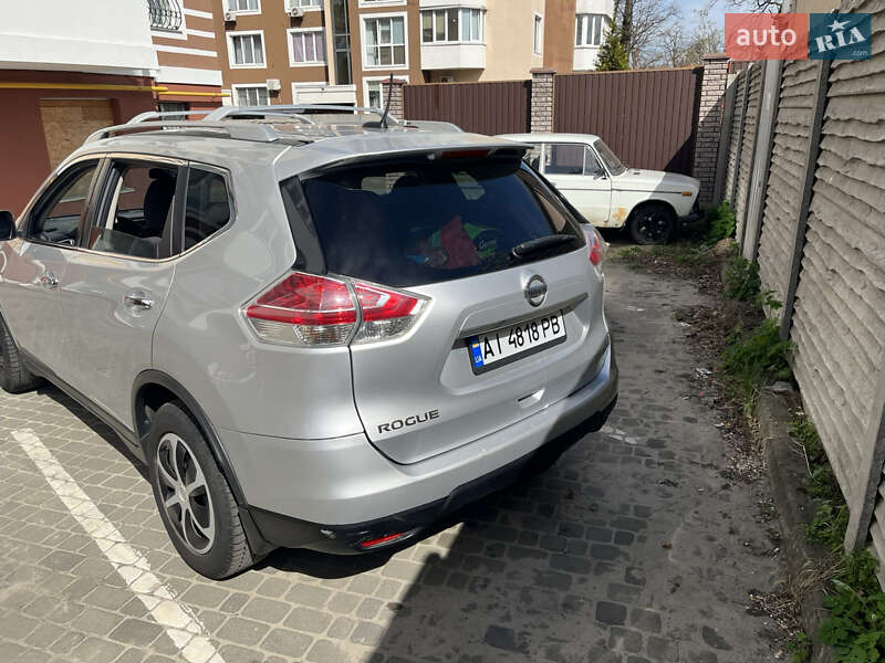 Внедорожник / Кроссовер Nissan Rogue 2015 в Киеве