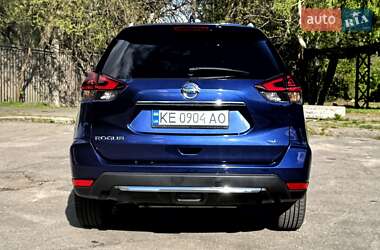 Внедорожник / Кроссовер Nissan Rogue 2017 в 