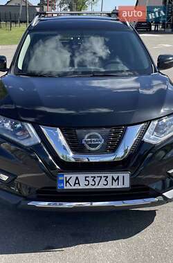 Внедорожник / Кроссовер Nissan Rogue 2017 в 