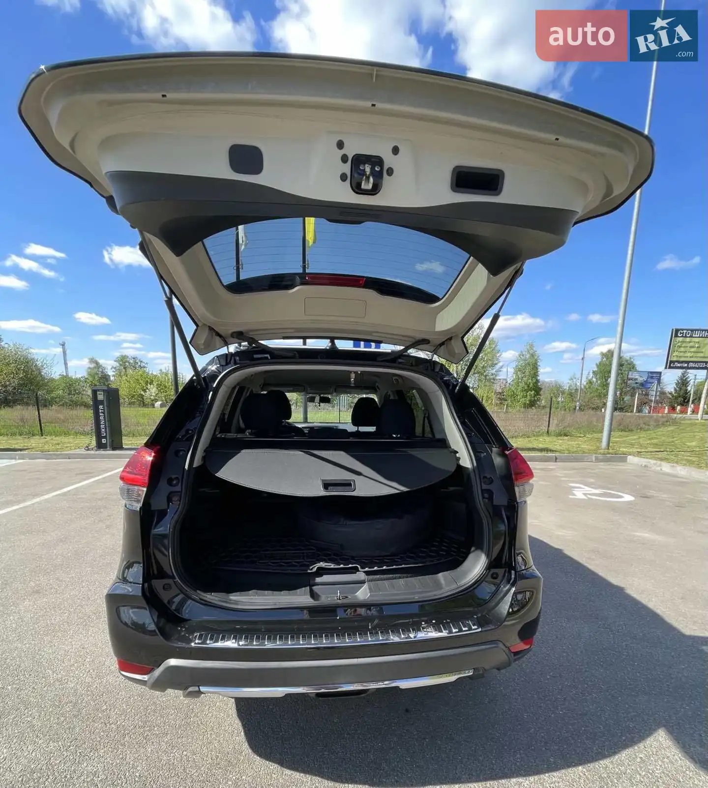2017 Nissan Rogue - мініатюра 11