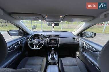 Внедорожник / Кроссовер Nissan Rogue 2017 в 