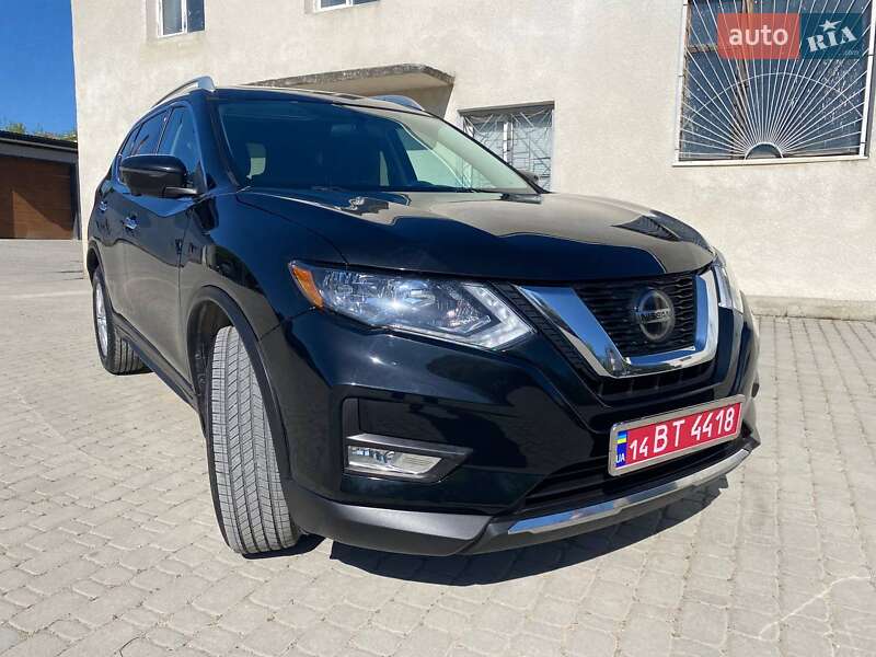 Позашляховик / Кросовер Nissan Rogue 2018 в Борщеві
