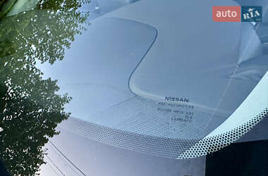 Внедорожник / Кроссовер Nissan Rogue 2023 в 