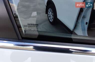 Позашляховик / Кросовер Nissan Rogue 2018 в 