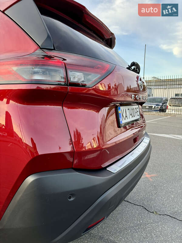 Внедорожник / Кроссовер Nissan Rogue 2021 в Киеве