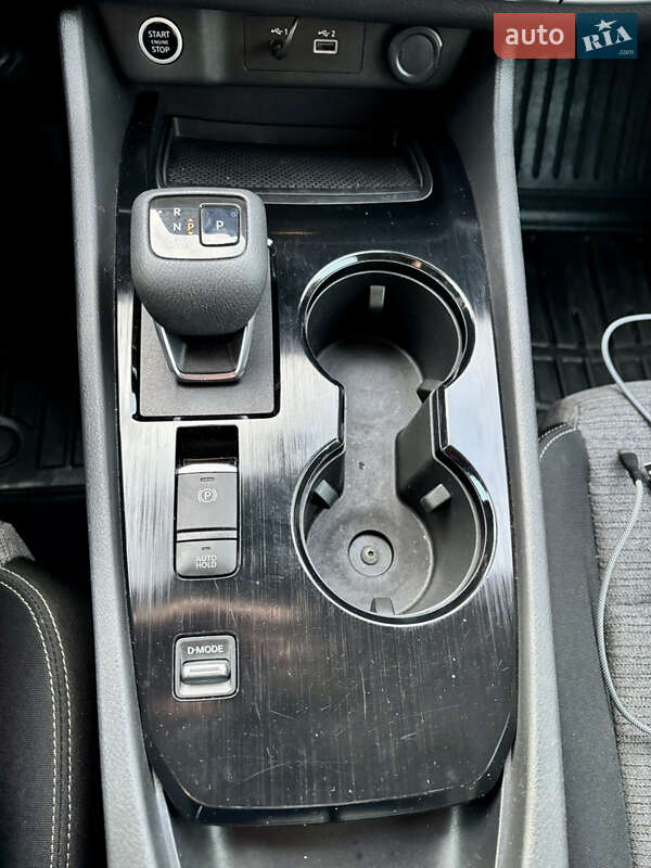 Внедорожник / Кроссовер Nissan Rogue 2021 в Киеве