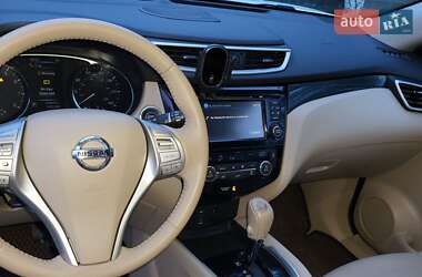 Позашляховик / Кросовер Nissan Rogue 2015 в 