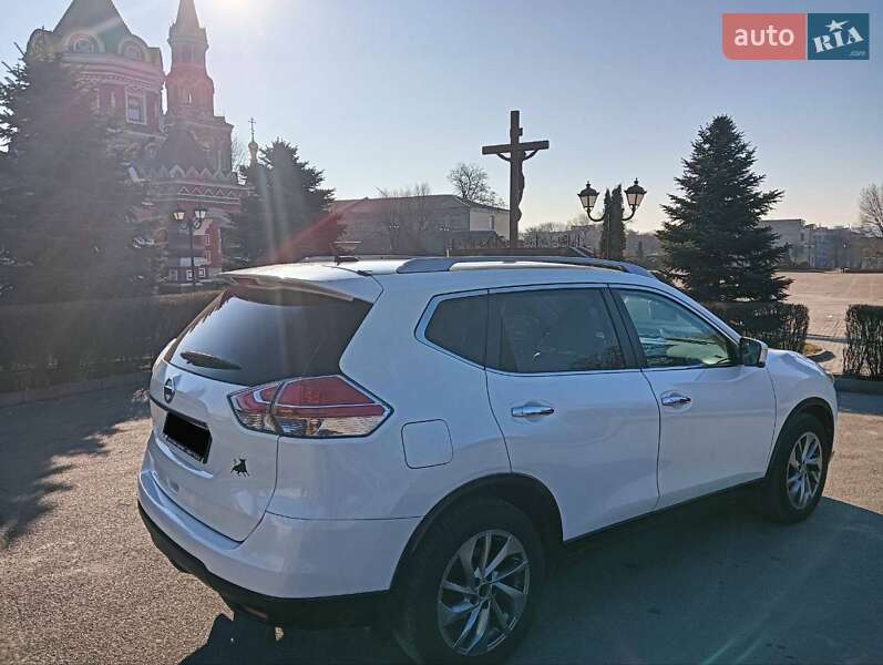 Позашляховик / Кросовер Nissan Rogue 2015 в Кам'янському