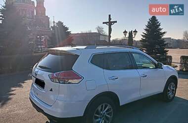 Внедорожник / Кроссовер Nissan Rogue 2015 в 