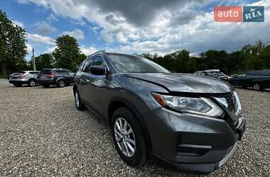 Позашляховик / Кросовер Nissan Rogue 2019 в 