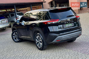 Позашляховик / Кросовер Nissan Rogue 2020 в 