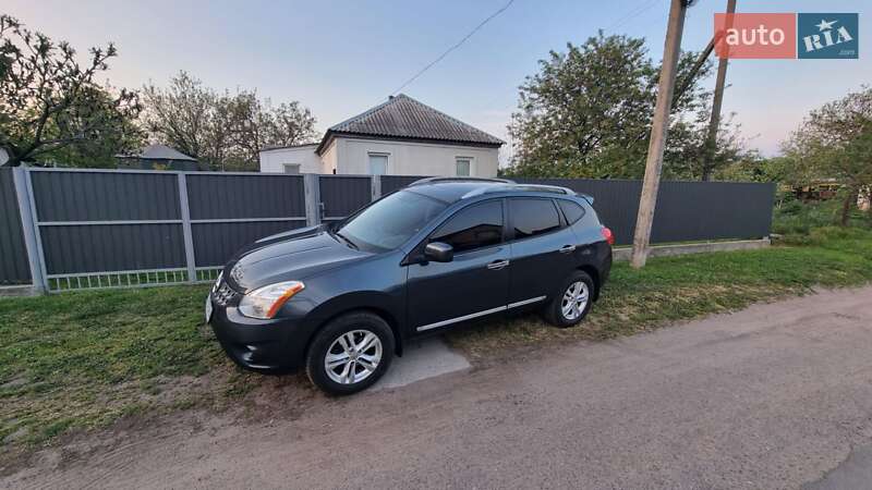Внедорожник / Кроссовер Nissan Rogue 2013 в Черкассах