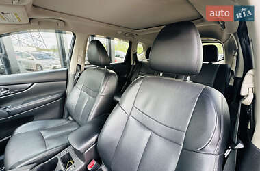 Внедорожник / Кроссовер Nissan Rogue 2015 в 