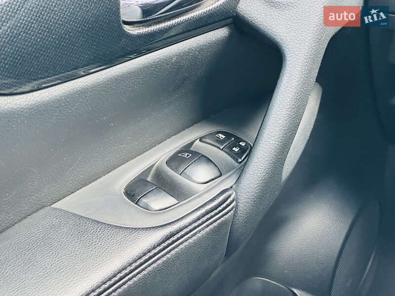 Внедорожник / Кроссовер Nissan Rogue 2015 в Харькове фото 33 Внедорожник / Кроссовер Nissan Rogue 2015 в Харькове