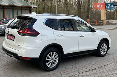 Позашляховик / Кросовер Nissan Rogue 2020 в 