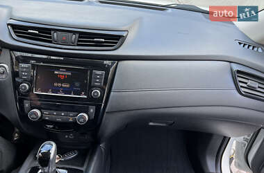 Позашляховик / Кросовер Nissan Rogue 2020 в 