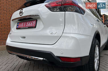 Позашляховик / Кросовер Nissan Rogue 2020 в 