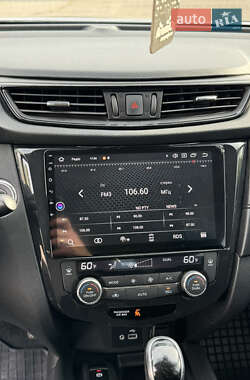 Позашляховик / Кросовер Nissan Rogue 2019 в 