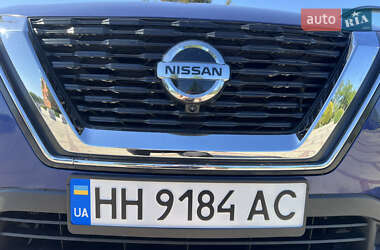 Позашляховик / Кросовер Nissan Rogue 2021 в 