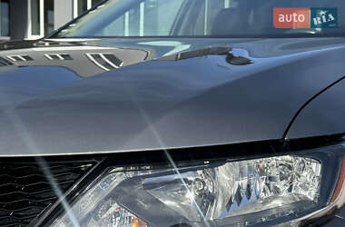 Внедорожник / Кроссовер Nissan Rogue 2015 в 