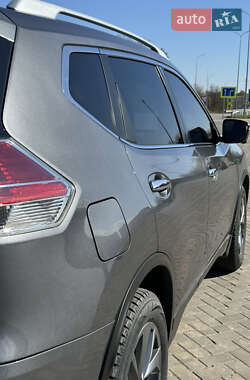 Внедорожник / Кроссовер Nissan Rogue 2014 в 