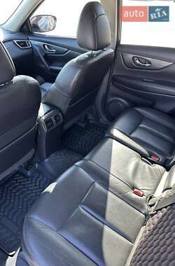 Внедорожник / Кроссовер Nissan Rogue 2014 в 