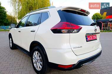 Позашляховик / Кросовер Nissan Rogue 2018 в 