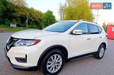 Позашляховик / Кросовер Nissan Rogue 2018 в 