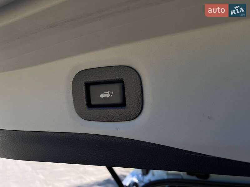 Позашляховик / Кросовер Nissan Rogue 2019 в Дніпрі