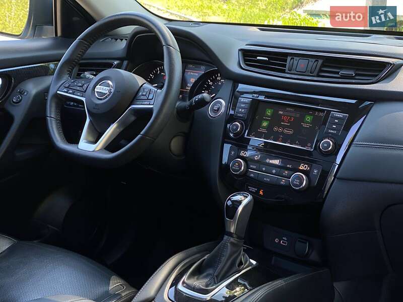 Позашляховик / Кросовер Nissan Rogue 2019 в Дніпрі