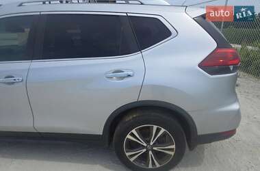 Внедорожник / Кроссовер Nissan Rogue 2019 в 