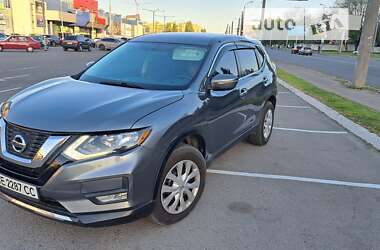 Внедорожник / Кроссовер Nissan Rogue 2015 в 