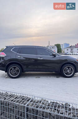 Внедорожник / Кроссовер Nissan Rogue 2014 в 